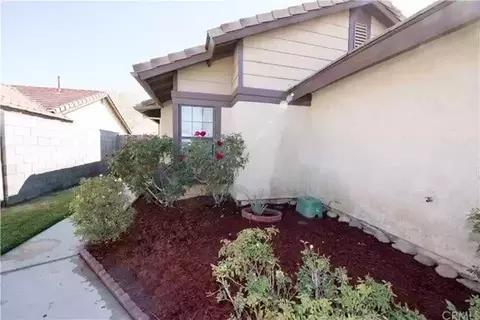 37008 Turner Dr, Palmdale, CA 93550 photo 2