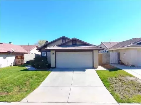 37008 Turner Dr, Palmdale, CA 93550 photo 3