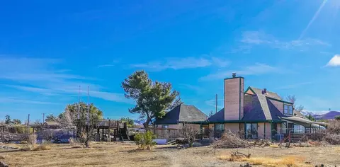 35005 E 72nd St, Littlerock, CA 93543 photo 1