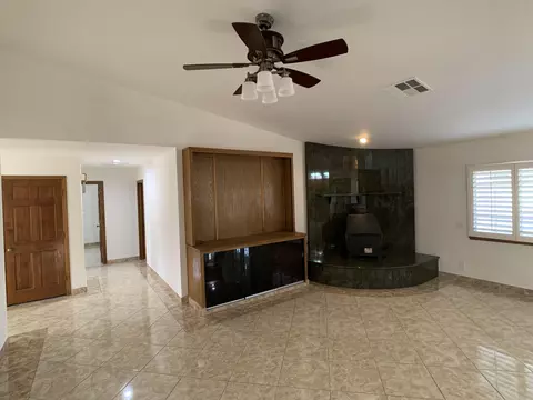 2811 Vahan Ct, Lancaster, CA 93536 photo 5