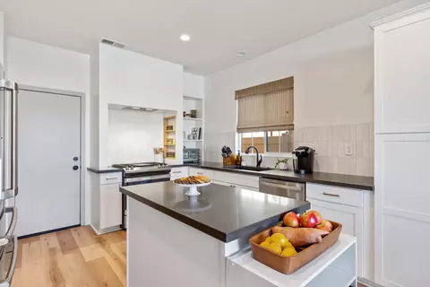 1011 Chris Ln, Tehachapi, CA 93561 photo 12