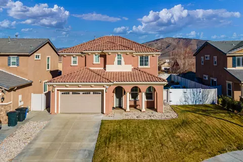 1011 Chris Ln, Tehachapi, CA 93561 photo 2