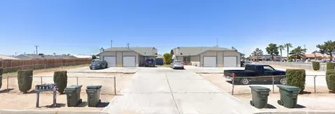 12080 Navajo Rd, Apple Valley, CA 92308 photo 1