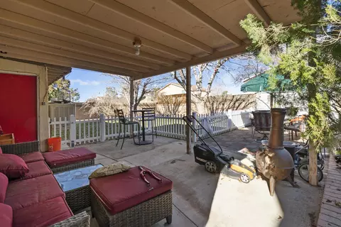 2523 E Avenue J 4, Lancaster, CA 93535 photo 23