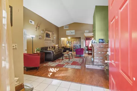 2523 E Avenue J 4, Lancaster, CA 93535 photo 5