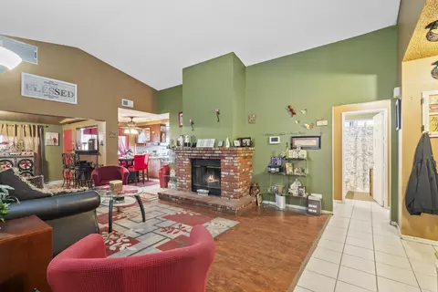 2523 E Avenue J 4, Lancaster, CA 93535 photo 7