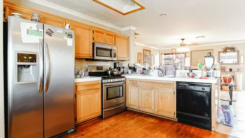 43540 E 32nd St, Lancaster, CA 93535 photo 4