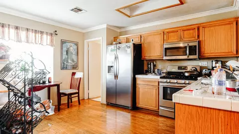 43540 E 32nd St, Lancaster, CA 93535 photo 3
