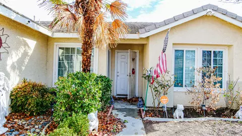 43540 E 32nd St, Lancaster, CA 93535 photo 2