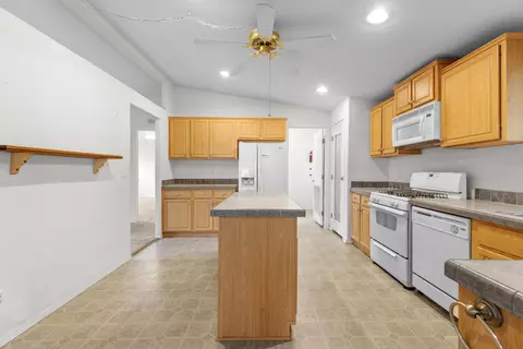 14556 Tehachapi Blvd E #SPC 36, Tehachapi, CA 93561 photo 7