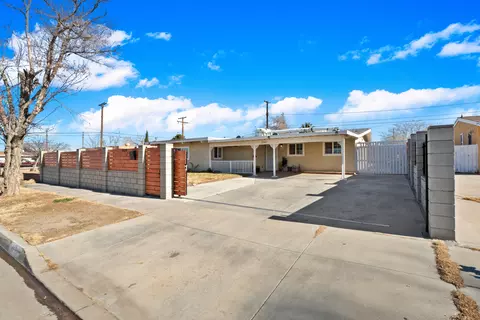 44714 Foxton Ave, Lancaster, CA 93535 photo 1