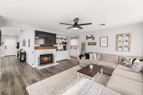 6132 Treehaven Ct, Lancaster, CA 93536 photo 12