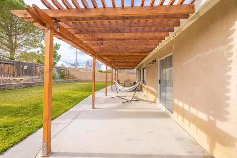 6132 Treehaven Ct, Lancaster, CA 93536 photo 25