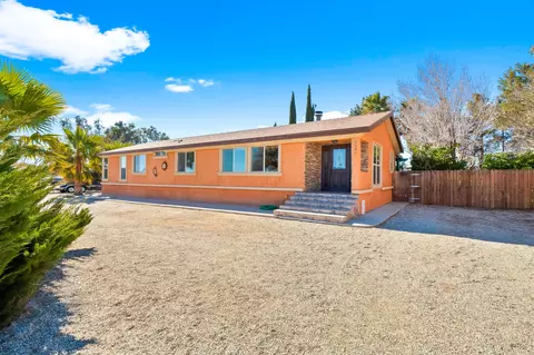 9281 61st St W, Mojave, CA 93501 photo 1