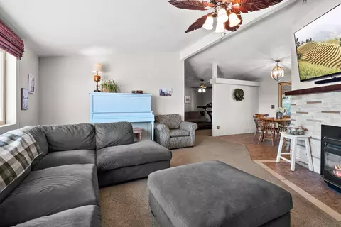 9281 61st St W, Mojave, CA 93501 photo 8