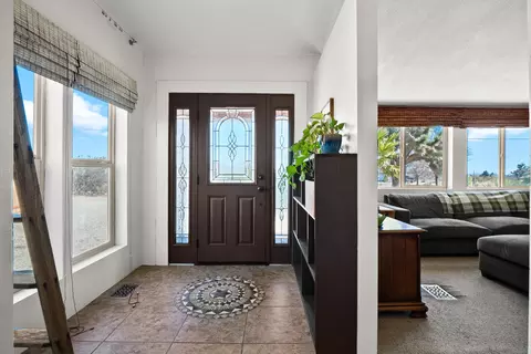 9281 61st St W, Mojave, CA 93501 photo 4