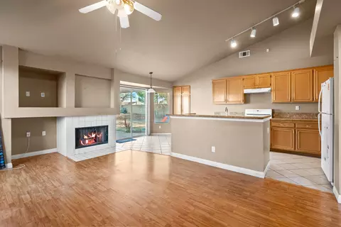 43412 E 32nd St, Lancaster, CA 93535 photo 8