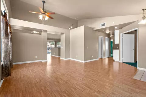 43412 E 32nd St, Lancaster, CA 93535 photo 4