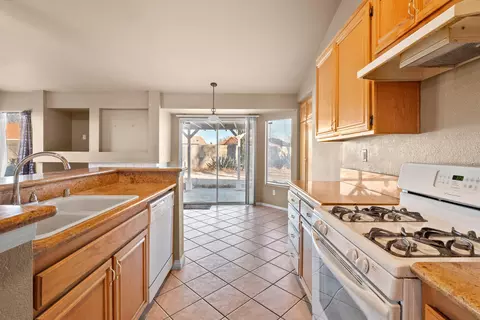 43412 E 32nd St, Lancaster, CA 93535 photo 15