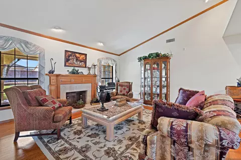 2568 Still Meadow Ln, Lancaster, CA 93536 photo 9