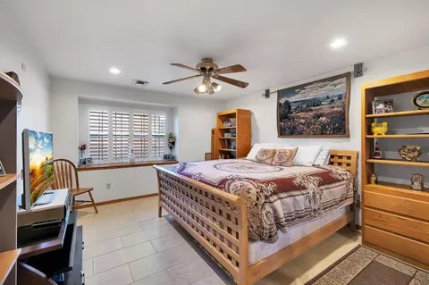 2568 Still Meadow Ln, Lancaster, CA 93536 photo 36