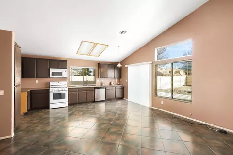 36940 Atka Ct, Palmdale, CA 93552 photo 15