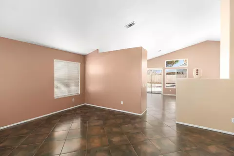 36940 Atka Ct, Palmdale, CA 93552 photo 11