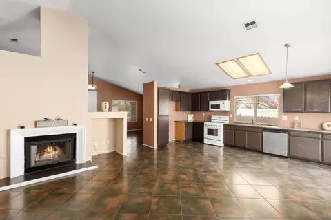 36940 Atka Ct, Palmdale, CA 93552 photo 14