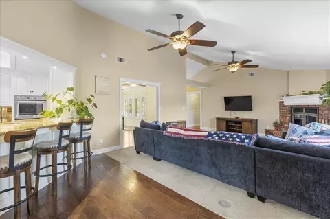 22700 Fran Dr, Tehachapi, CA 93561 photo 7