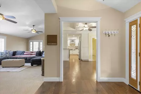 22700 Fran Dr, Tehachapi, CA 93561 photo 4
