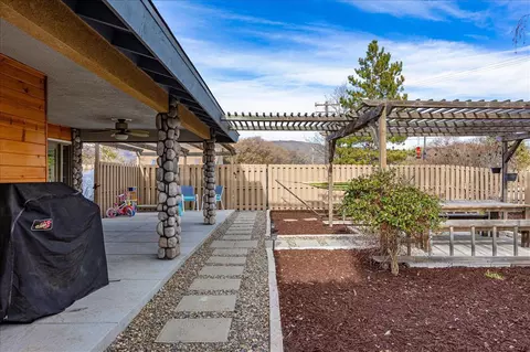 22700 Fran Dr, Tehachapi, CA 93561 photo 31