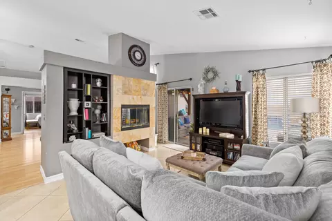 44309 Freer Way, Lancaster, CA 93536 photo 12