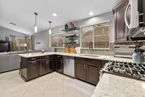 44309 Freer Way, Lancaster, CA 93536 photo 9