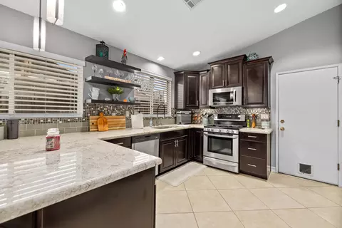 44309 Freer Way, Lancaster, CA 93536 photo 7