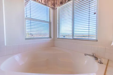 4033 Grandview Dr, Palmdale, CA 93551 photo 24