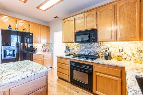 4033 Grandview Dr, Palmdale, CA 93551 photo 17