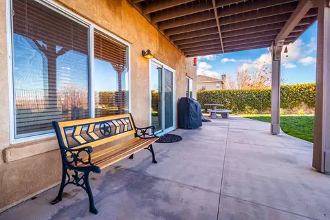 4033 Grandview Dr, Palmdale, CA 93551 photo 46