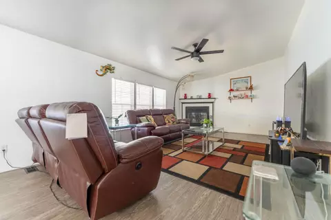 45465 25th St E #217, Lancaster, CA 93535 photo 4