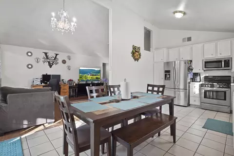 44021 Gingham Ave, Lancaster, CA 93535 photo 9