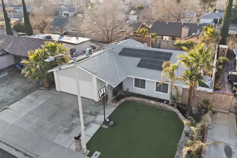44021 Gingham Ave, Lancaster, CA 93535 photo 4