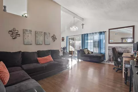 44021 Gingham Ave, Lancaster, CA 93535 photo 6