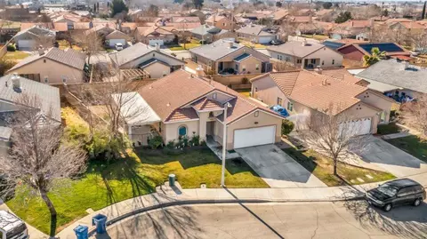 442 Sunburst Cir E, Lancaster, CA 93535 photo 31