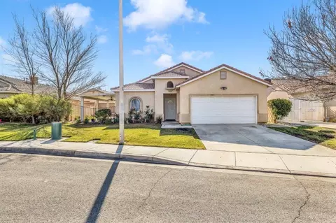 442 Sunburst Cir E, Lancaster, CA 93535 photo 1