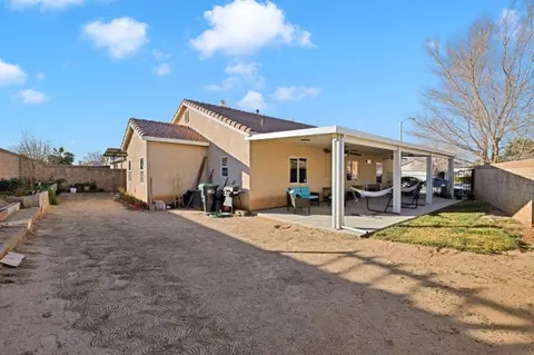 442 Sunburst Cir E, Lancaster, CA 93535 photo 27