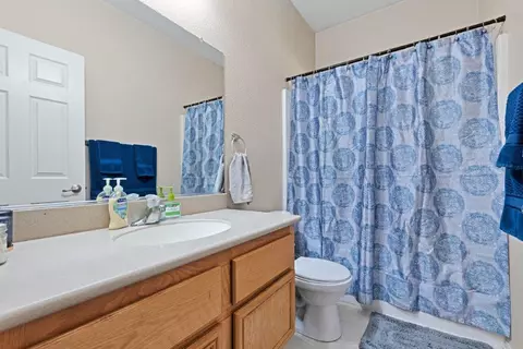 442 Sunburst Cir E, Lancaster, CA 93535 photo 21