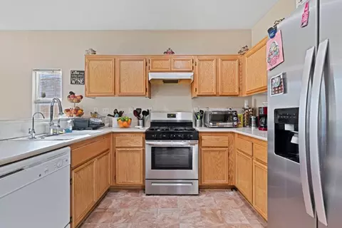 442 Sunburst Cir E, Lancaster, CA 93535 photo 10