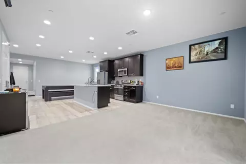 44060 Buckeye Ct N, Lancaster, CA 93536 photo 4