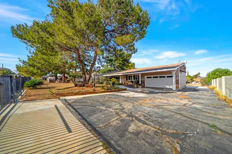 315 Lago Lindo Rd E, Palmdale, CA 93550 photo 42