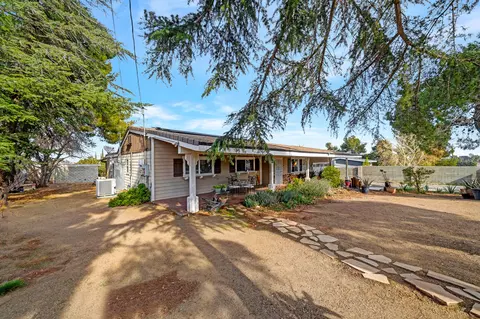 315 Lago Lindo Rd E, Palmdale, CA 93550 photo 39