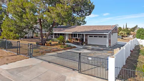 315 Lago Lindo Rd E, Palmdale, CA 93550 photo 45